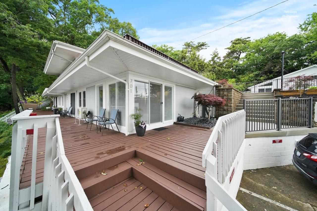 Holiday Hill Resort Saugatuck Bagian luar foto