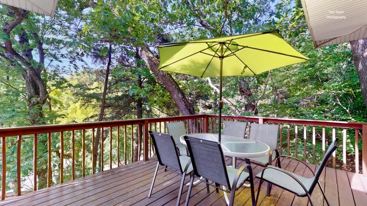 Holiday Hill Resort Saugatuck Bagian luar foto
