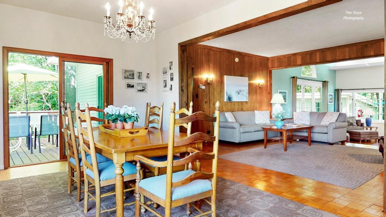 Holiday Hill Resort Saugatuck Bagian luar foto