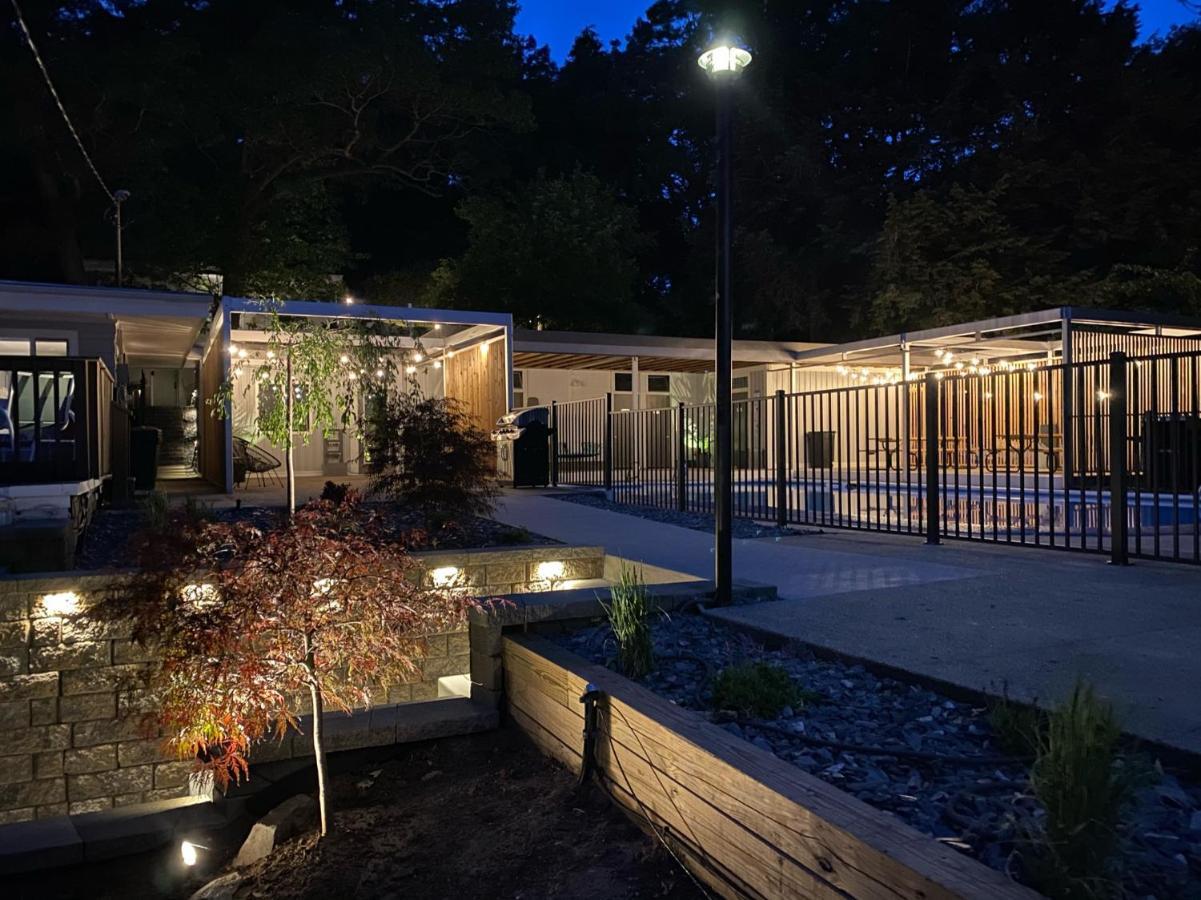 Holiday Hill Resort Saugatuck Bagian luar foto