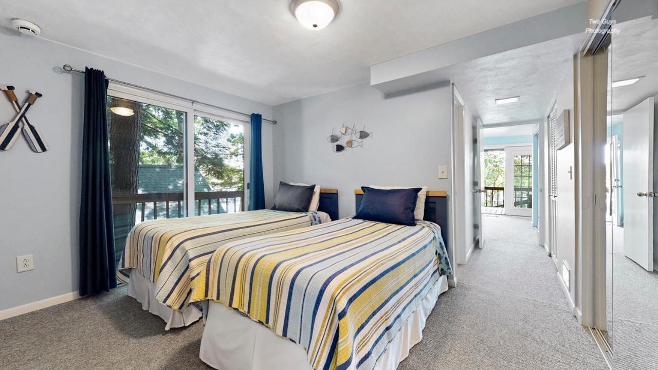 Holiday Hill Resort Saugatuck Bagian luar foto