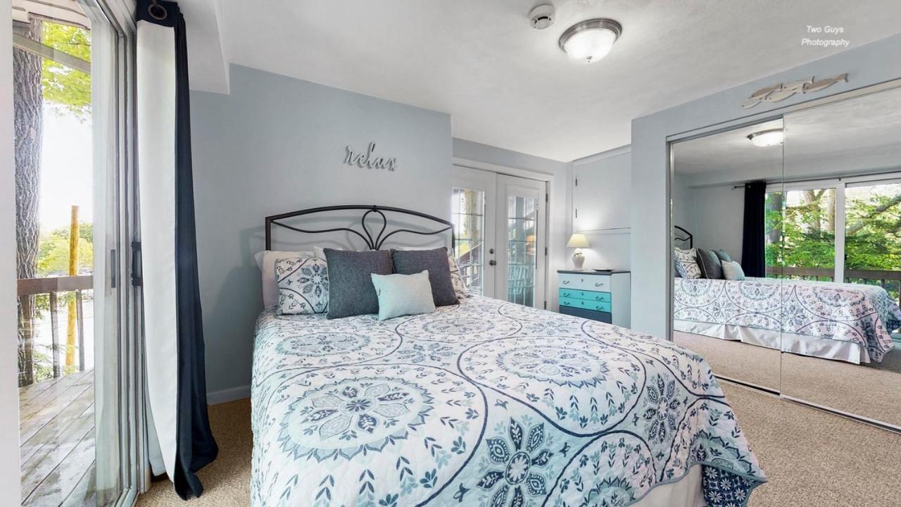 Holiday Hill Resort Saugatuck Bagian luar foto