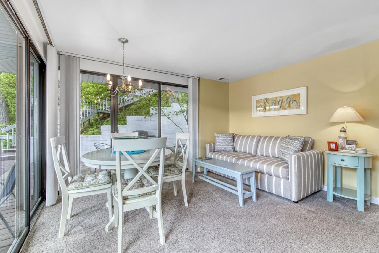 Holiday Hill Resort Saugatuck Bagian luar foto